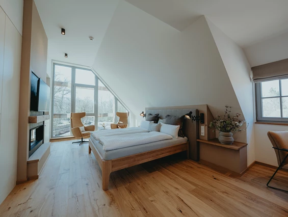 Biohotel: Wildland Suite mit Panoramafenster und Infrarotsauna - Biohotel Wildland