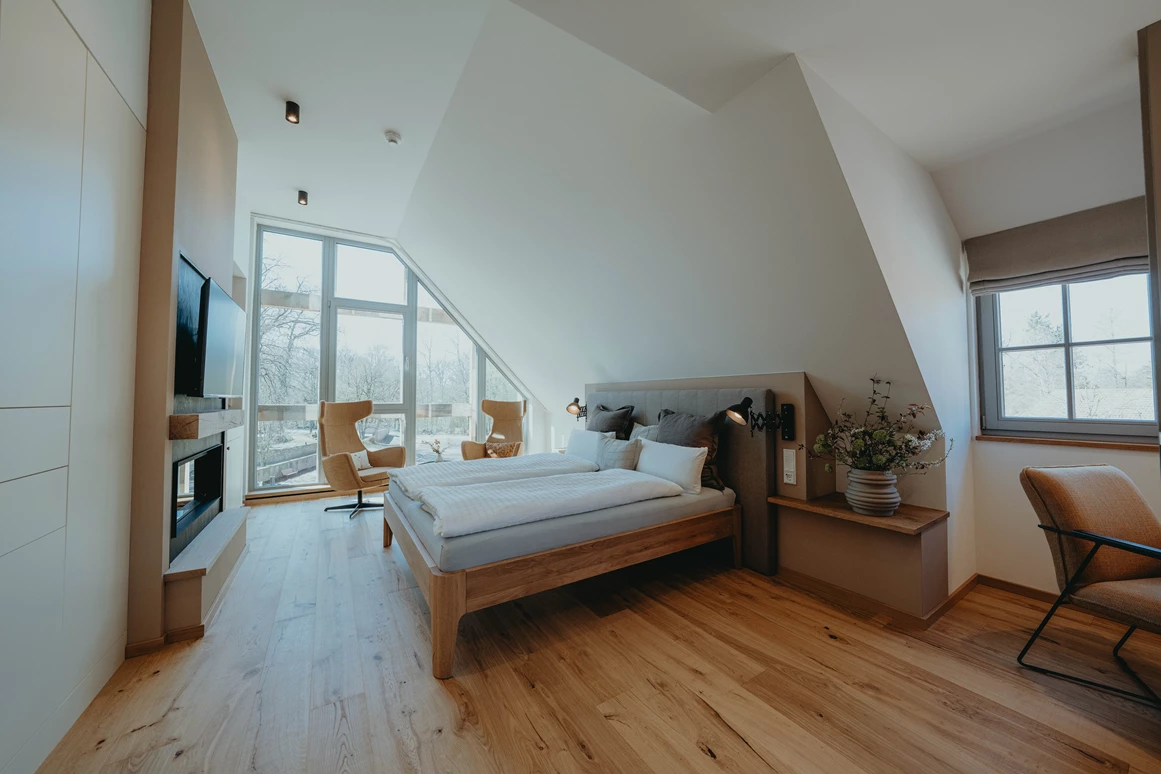 Biohotel: Wildland Suite mit Panoramafenster und Infrarotsauna - Biohotel Wildland