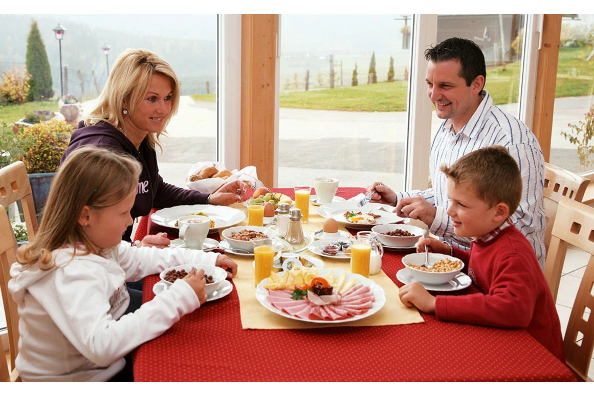 Biohotel: Bio-Frühstück - Bio-Bauernhof Petschnighof