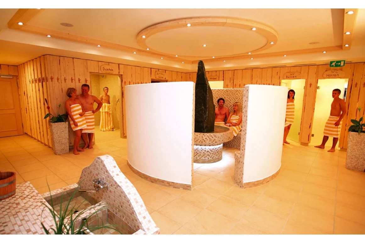Biohotel: Wellnessbereich mit Sauna - Bio-Bauernhof Petschnighof