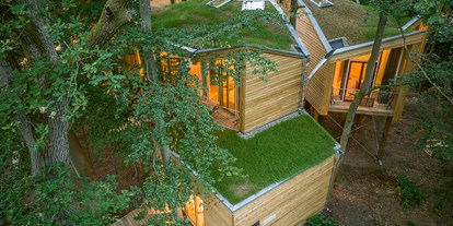 Naturhotel - Energieversorgung: 100 % Ökostrom - Das Baumhausdorf in der Göhrde - BIO-Hotel Kenners LandLust