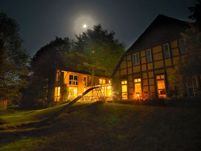 Nature hotel - PLZ 29525 (Deutschland) - Mondaufgang in Dübbekold - BIO-Hotel Kenners LandLust