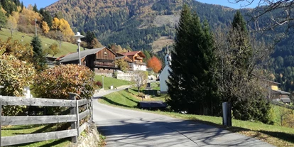 Naturhotel - Osttirol - Der Gasthof zum Ederplan liegt inmitten von Wald, unberührter Natur und Wiesen - Katharinas Veganer Naturgasthof