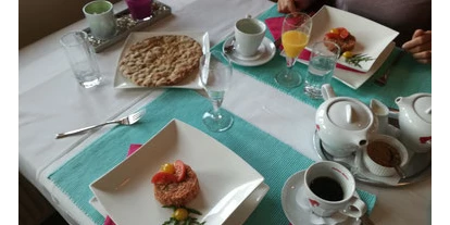 Naturhotel - Osttirol - Veganes Frühstück in 2 Gängen nach TCM gluten- und zuckerfrei - Katharinas Veganer Naturgasthof