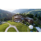 Naturhotel: Bio-Luxus-Hotel in Leogang - Mitten in der Natur - Holzhotel Forsthofalm
