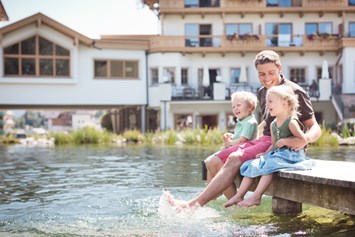 Naturhotel: Glückmomente mit der Familie erleben auf 1800 qm Family Spa. - Naturhotel Forsthofgut