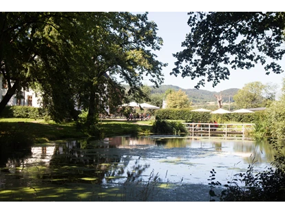Naturhotel - Ökoheizung: Holzheizung: ja, Holzhackschnitzel - Thüringen Nord - Park mit Teich - Biohotel Stiftsgut Wilhelmsglücksbrunn