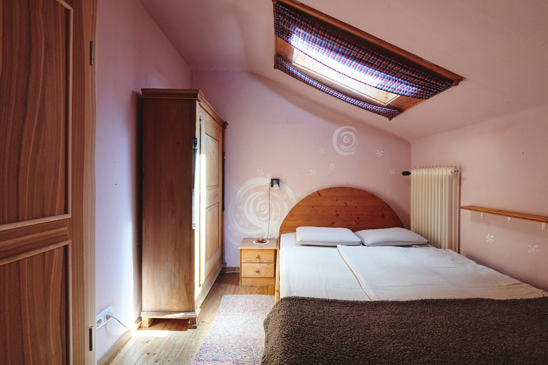 Biohotel: Schlafzimmer im kleinsten Apartment - Naturhaus Lehnwieser