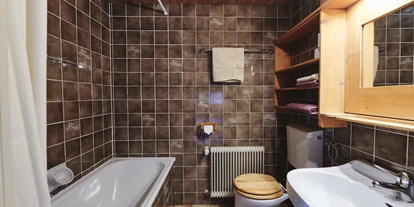 Naturhotel - Bio-Getränke - Ramsau am Dachstein - Badezimmer im kleinsten Apartment - Naturhaus Lehnwieser
