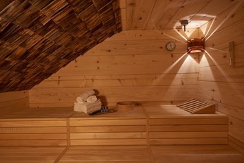 Biohotel: Nach einem anstrengenden Tag in den Walser Bergen, lädt unsere Sauna zum Schwitzen und entspannen ein - Biohotel Walserstuba
