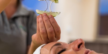 Naturhotel - Massagen - Aloe-Vera-Naturkosmetik bringt Sie zum Strahlen... - Biohotel Eggensberger