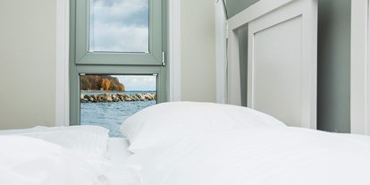 Naturhotel - Putbus - Kleines schwimmendes Haus
Blick aus dem Schlafzimmer
(Lagen und Ausblicke sind unterschiedlich) - im-jaich Wasserferienwelt