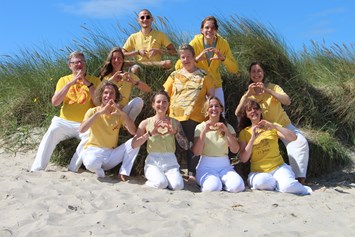 Biohotel: Das Team Nordsee freut sich schon auf dich! - Yoga Vidya Nordsee