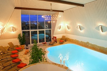 Biohotel: Panorama-Dachschwimmbad - LIFESTYLE Resort Zum Kurfürsten