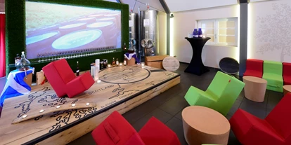 Naturhotel - Dämmmaßnahmen - Franken - R.A.S.T. steht für Rhöner Apfel Sherry Theater - ein ganz besonderer Raum in unserem denkmalgeschütztem Bauernhaus - krenzers rhön: Apfelweingut | Hotel | Denkerei