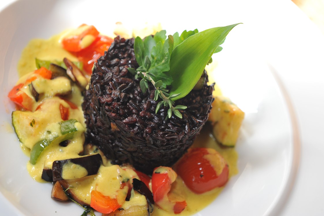 Biohotel: Veganes Gemüse-Cocos-Curry mit schwarzem italienischen Reis - BIO-Adler im schönen Allgäu