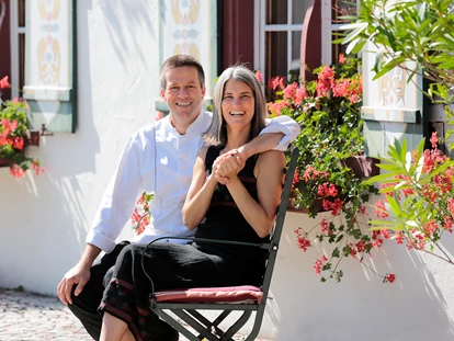 Naturhotel - Energieversorgung: CO2-Ausgleichszahlung - Allgäu / Bayerisch Schwaben - Das Wirtehepaar Nicole und Andreas Humburg - BIO-Adler im schönen Allgäu