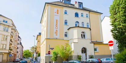 Naturhotel - Bio-Küche: 100% biologische Küche - Hessen Süd - BIO HOTEL Villa Orange: Außenansicht - Villa Orange