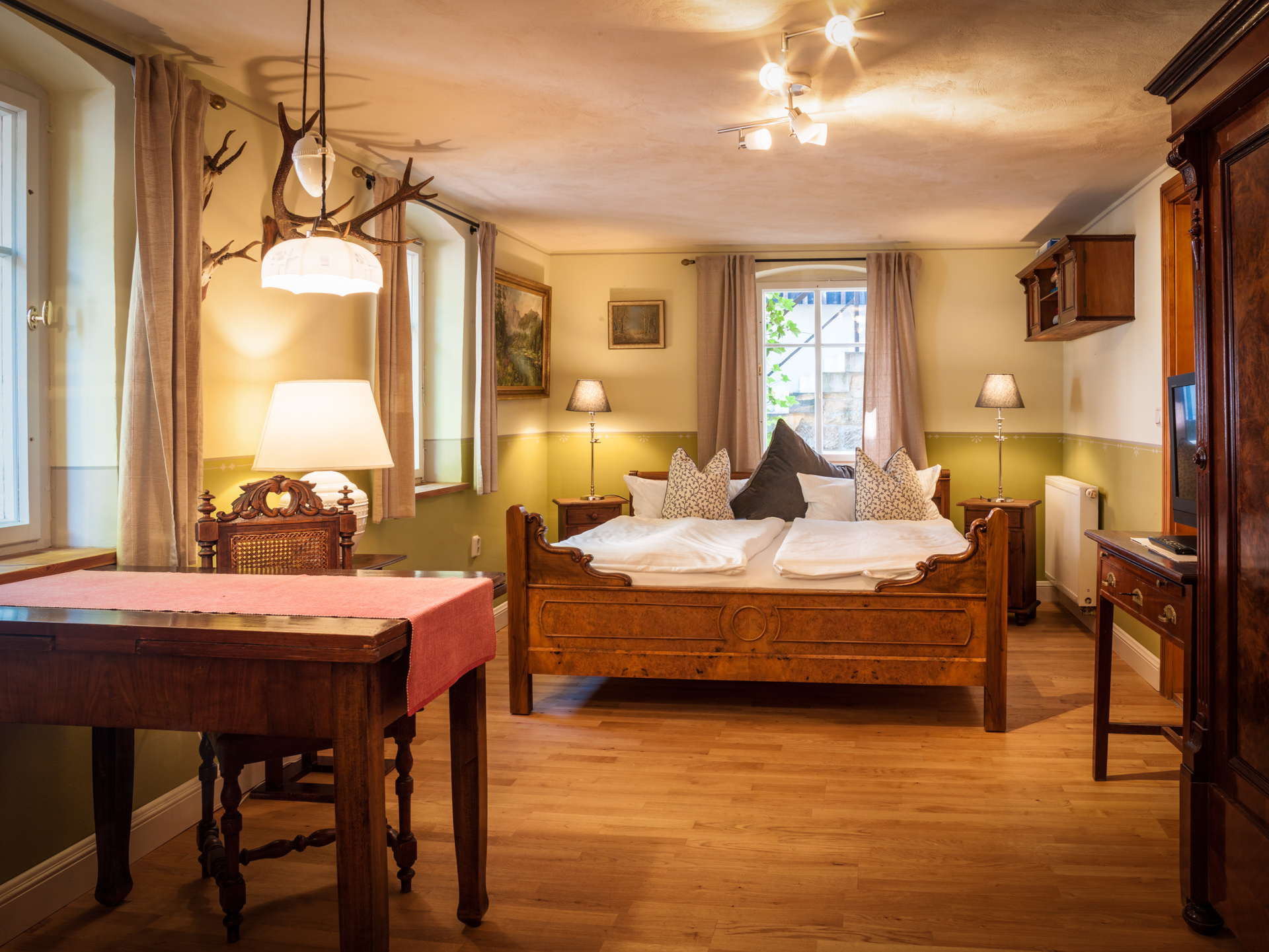 Naturhotel - Regionale Produkte - Doppelzimmer mit Naturlatexschlafsystem - Pension Forsthaus